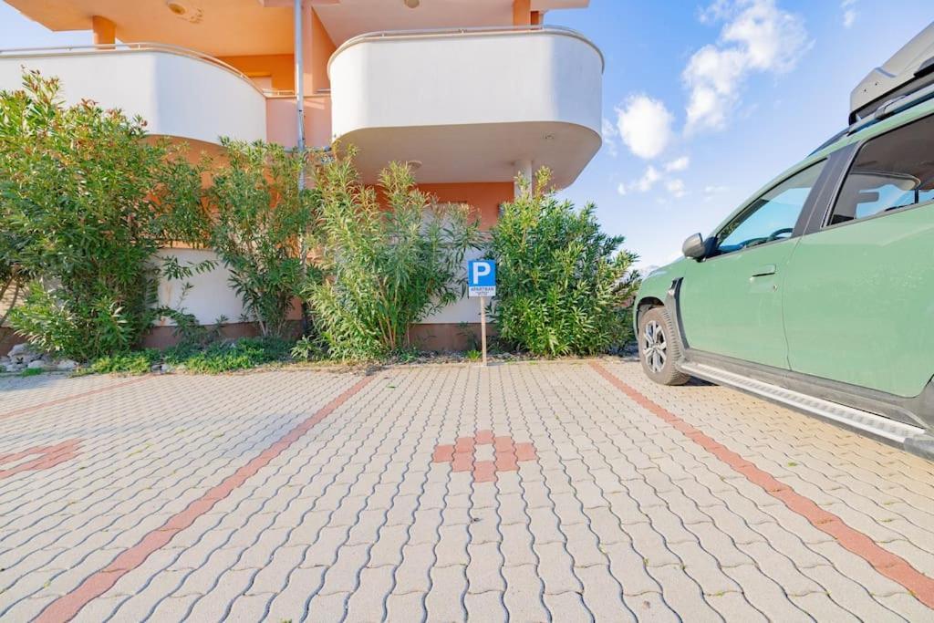 Apartment Vito, Pag Island ポヴリャナ エクステリア 写真