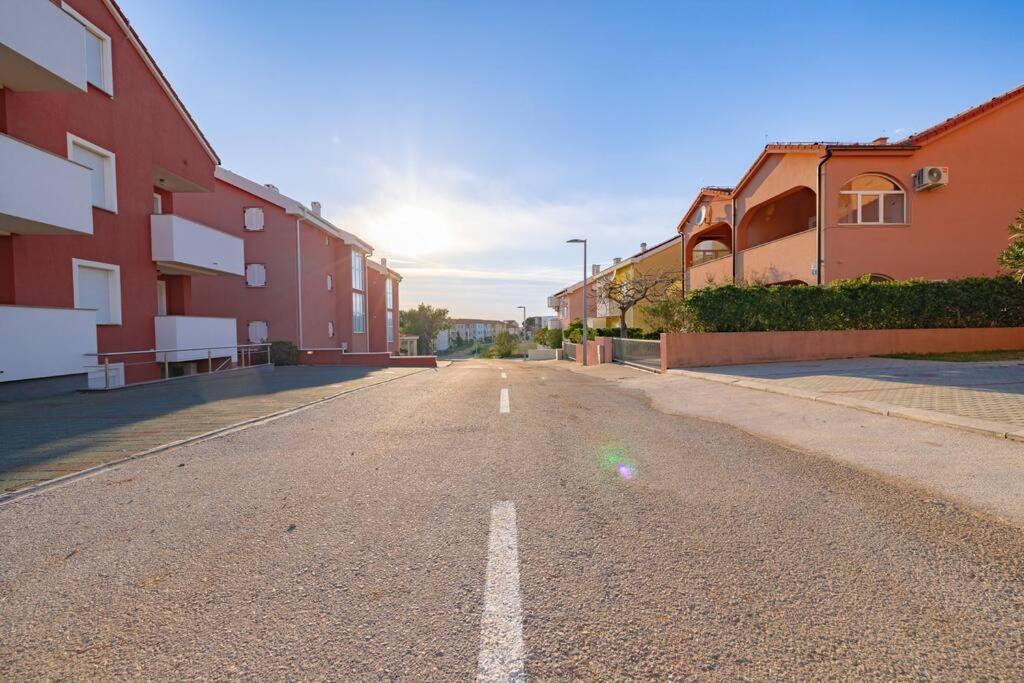 Apartment Vito, Pag Island ポヴリャナ エクステリア 写真